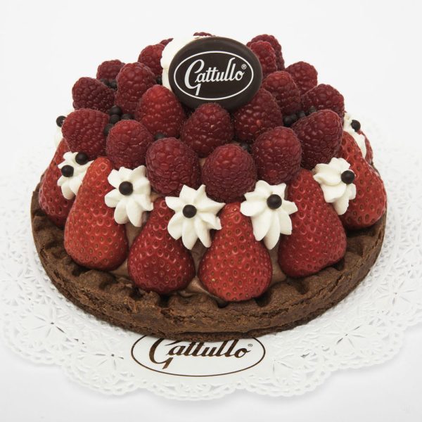 Risveglia l'amore con dolcezza! Scopri le nostre deliziose creazioni per San Valentino e regala emozioni uniche con la Pasticceria Gattullo.